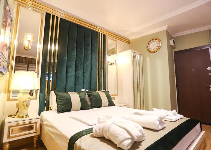 White Moon Apartahotel