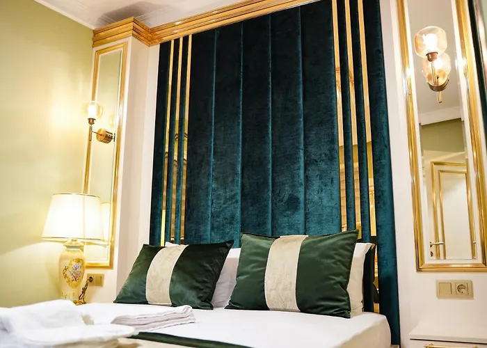 White Moon Apartahotel