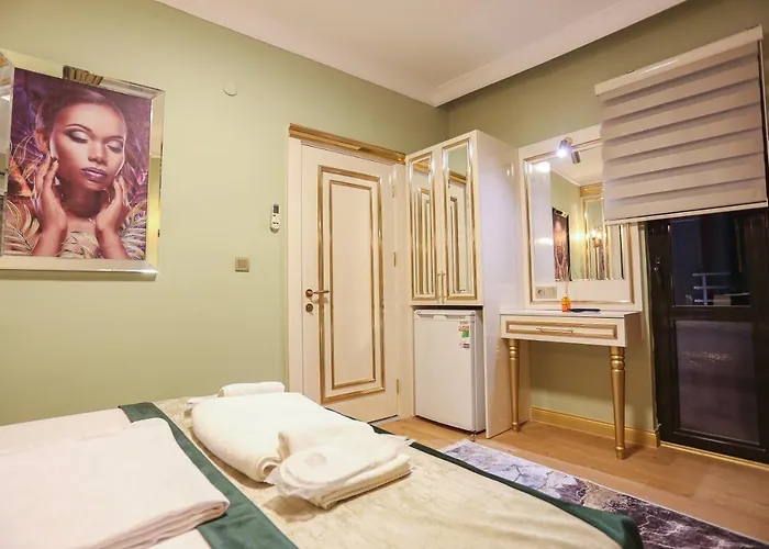 White Moon Apartahotel