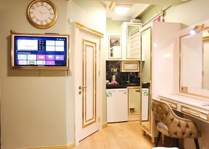 Apartahotel White Moon 4*