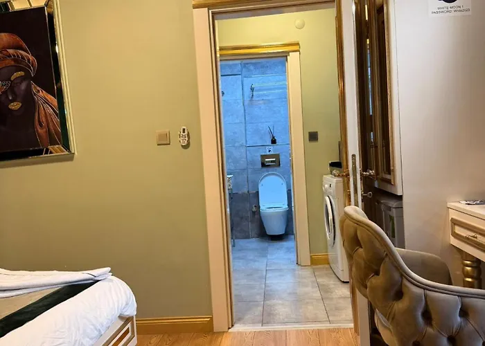 White Moon 4* Estambul