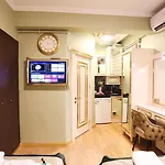 White Moon Apartmanhotel 4*