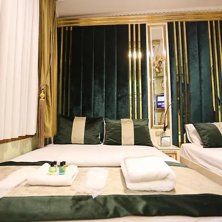 Whitemoon Taksim شقة فندقية *