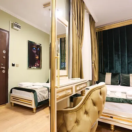 White Moon 4* Stambuł