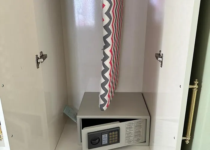 White Moon 아파트호텔