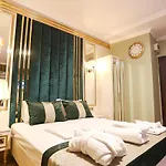 White Moon Hotel apartamentowy