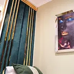 White Moon Hotel apartamentowy Stambuł